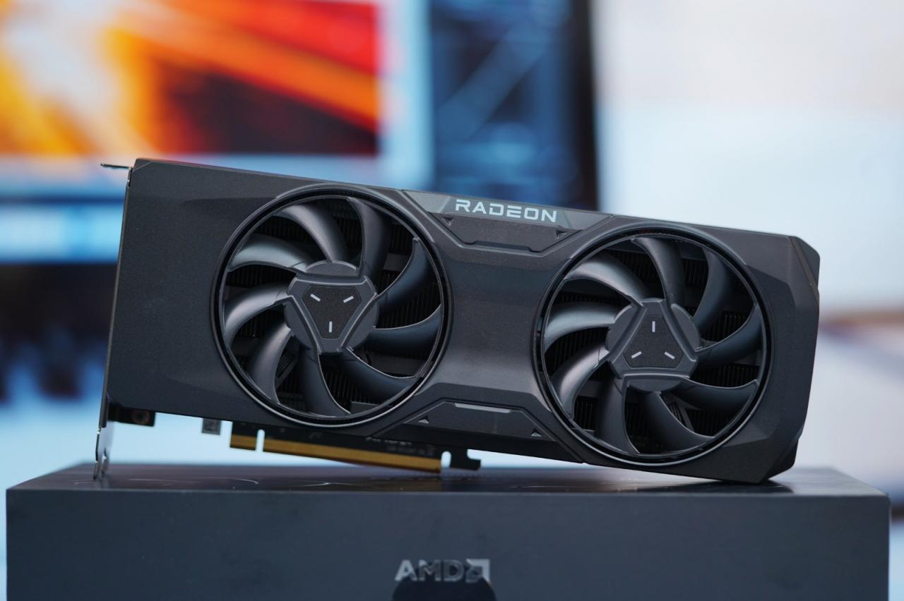 AMD RX7800 XT上市之后：NV RTX 4070閃電降價