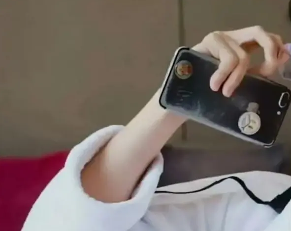 劉昊然回應一部手機用五六年 夠用就行