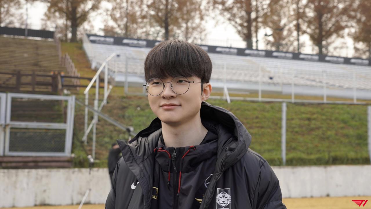 T1分享冠軍中野活動返圖：開奔馳的Faker